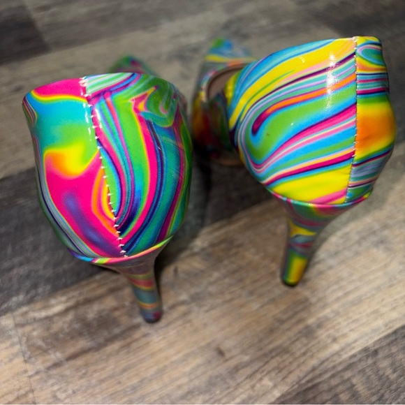 Vibrant Multicolor Women's Heels NWOB - Picture 5 of 8
